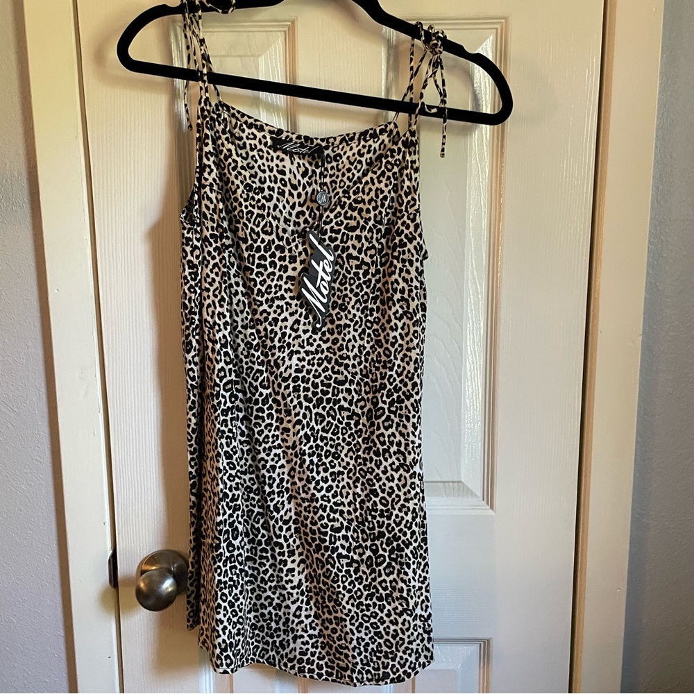 Motel Rocks Leopard Dress - Picture 4 of 6
